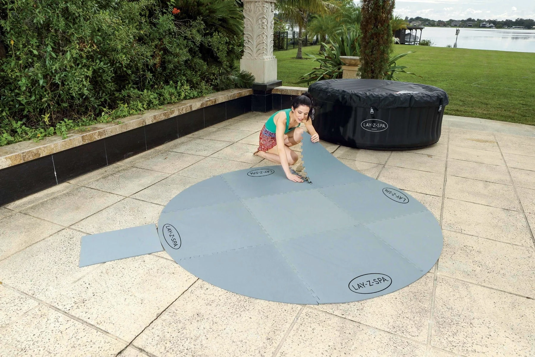 Lay-Z-Spa Round Floor Mat - Image 3