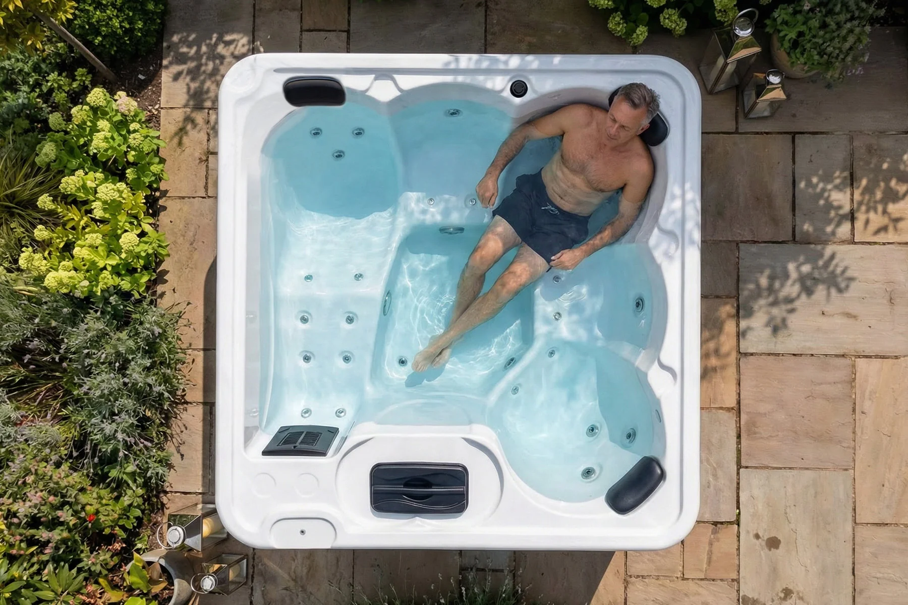 Monte Carlo HydroJet Pro™ 5 Person - Image 6