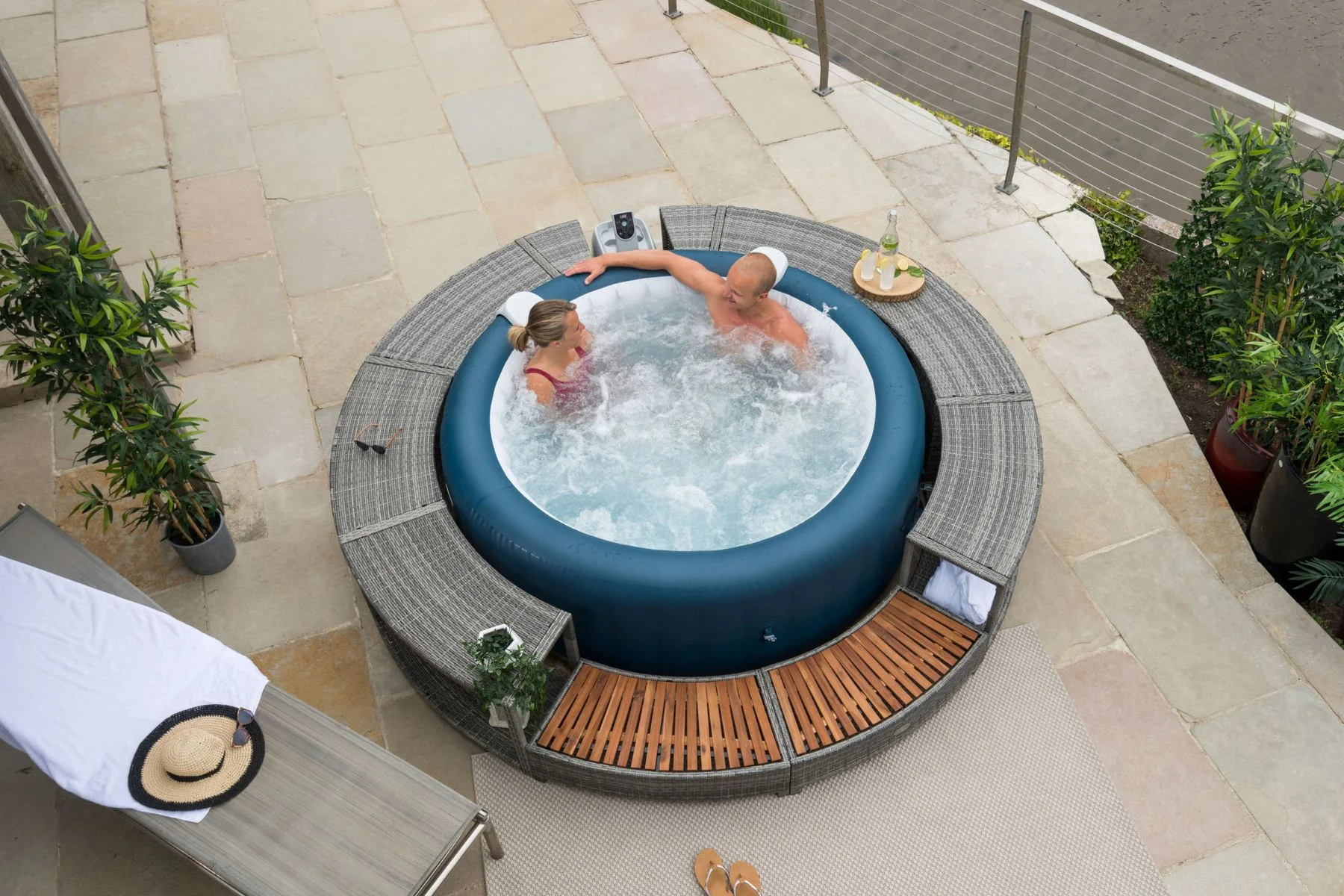 Round Rattan Hot Tub Surround 180cm Grey - Image 4