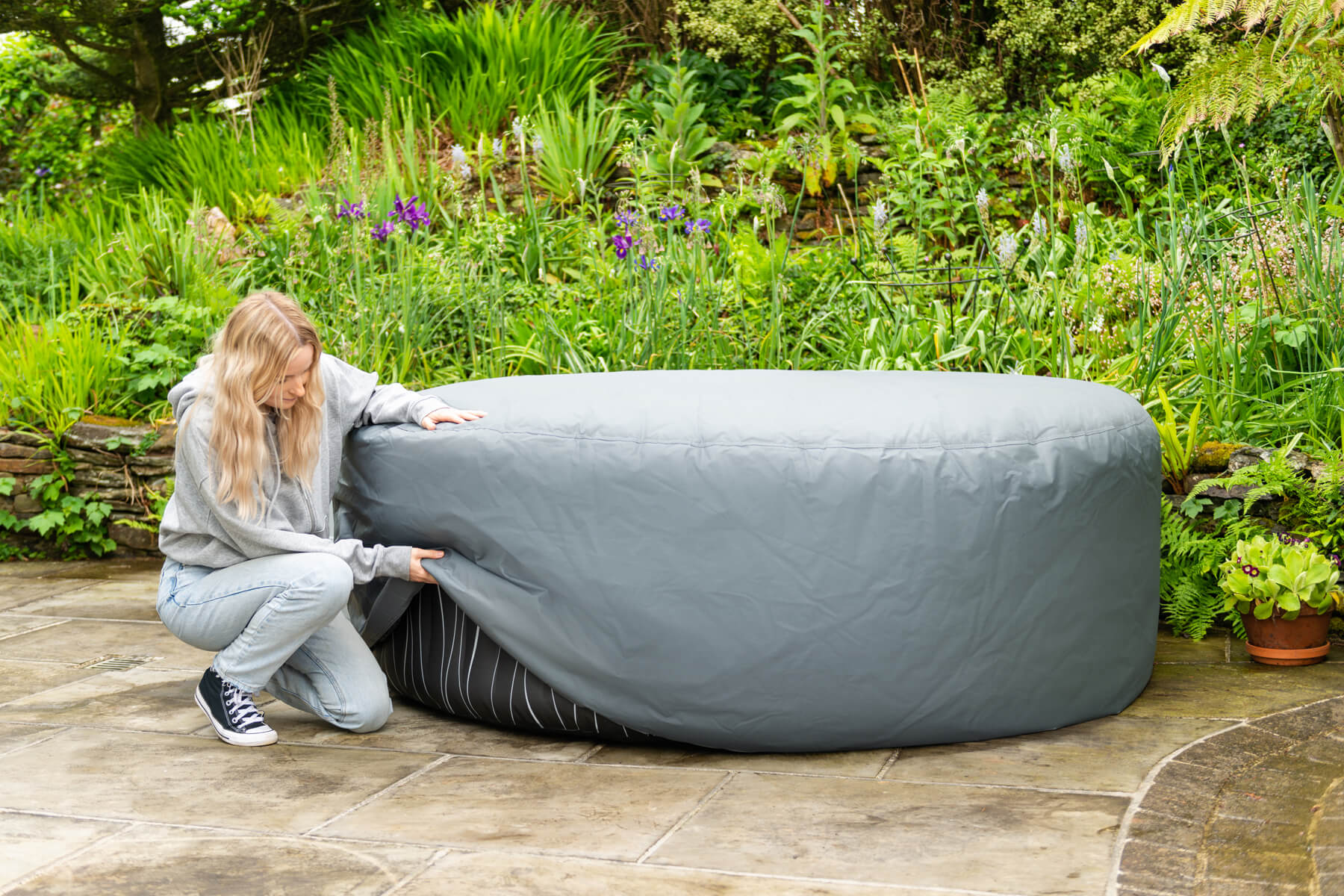 Round Thermal Hot Tub Cover - Large 196cm x 71cm - Image 4