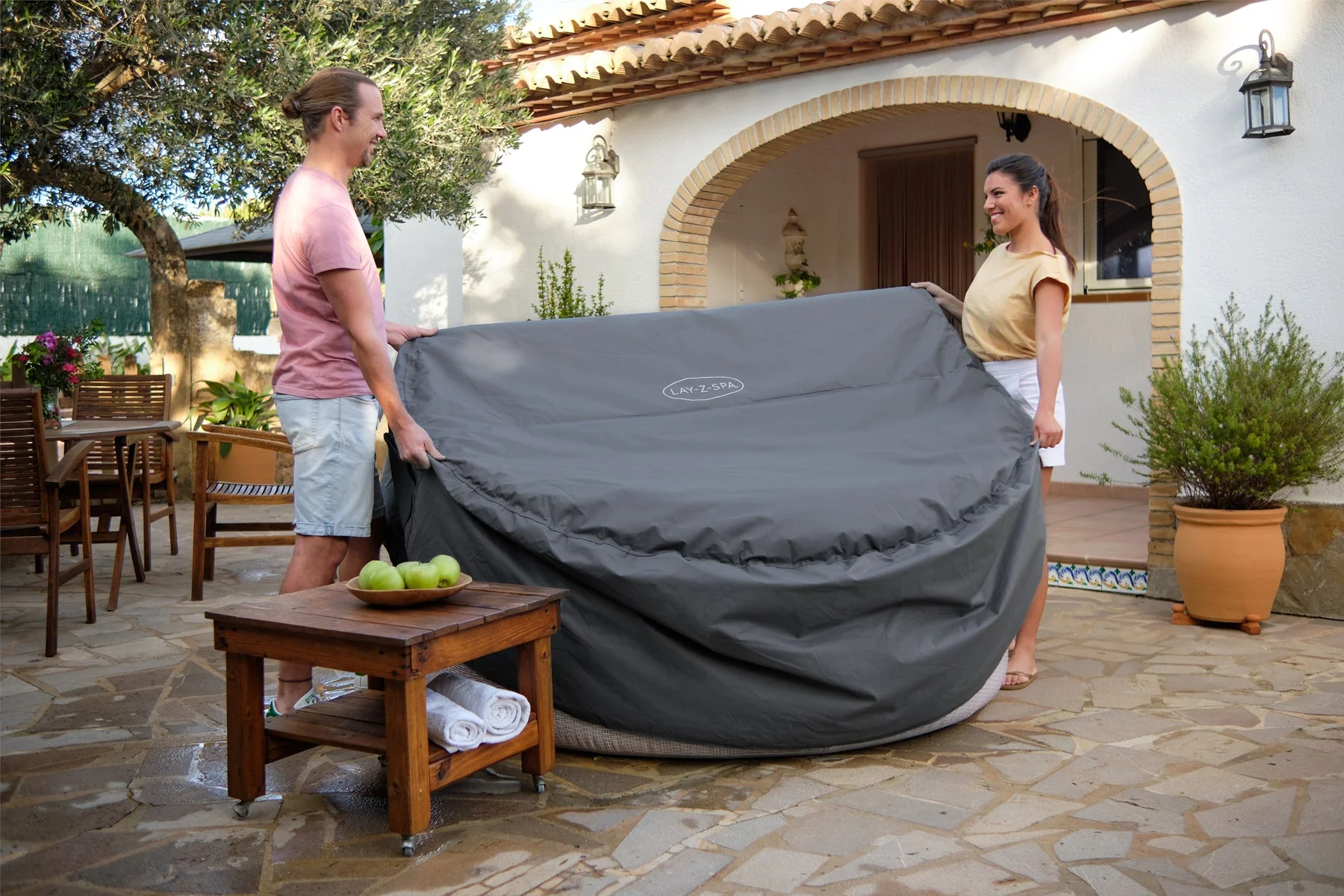Round Thermal Hot Tub Cover - X Large 216cm x 80cm - Image 8